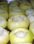 Ausgehöhlter, gegarter Kohlrabi
